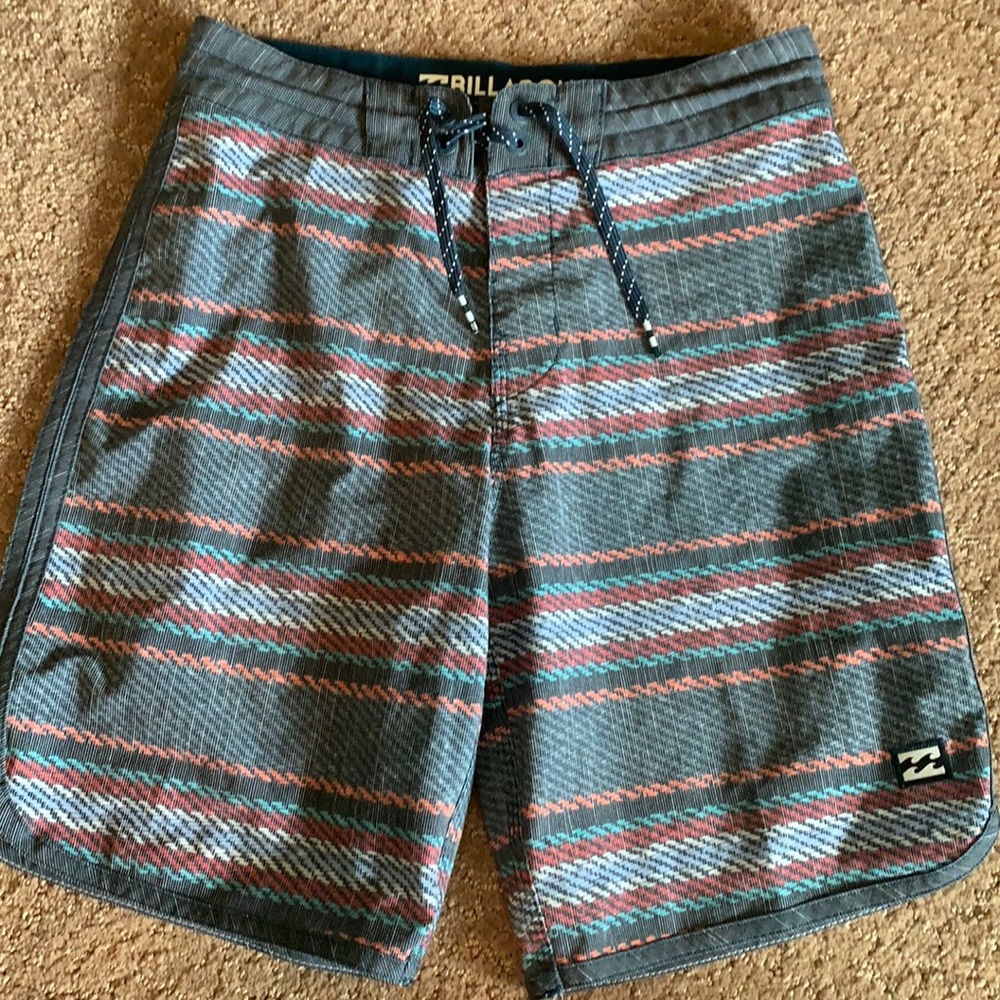 Billabong Board Shorts/Swim Trunks - size 25